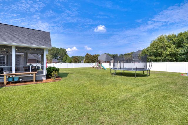 625 Breezy Bay Lane, Sumter, SC 29150