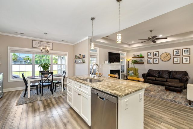 625 Breezy Bay Lane, Sumter, SC 29150