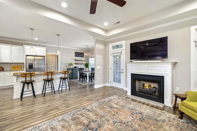 625 Breezy Bay Lane, Sumter, SC 29150