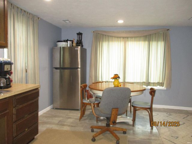 51772 Currant Road, Granger, IN 46530