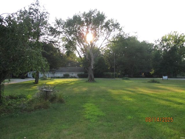 51772 Currant Road, Granger, IN 46530