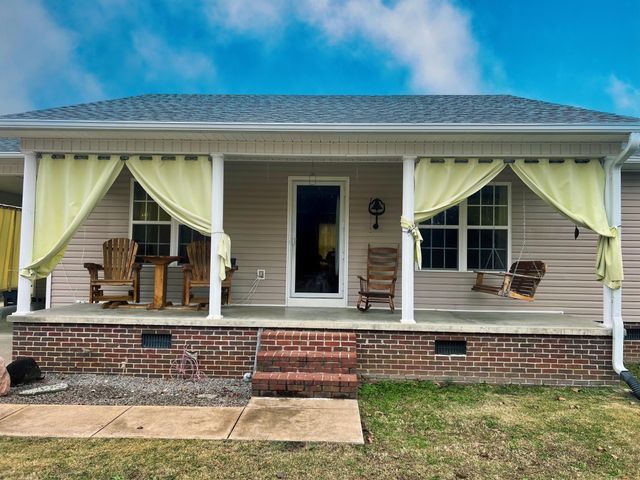 715 County Home RD, Savannah, TN 38372