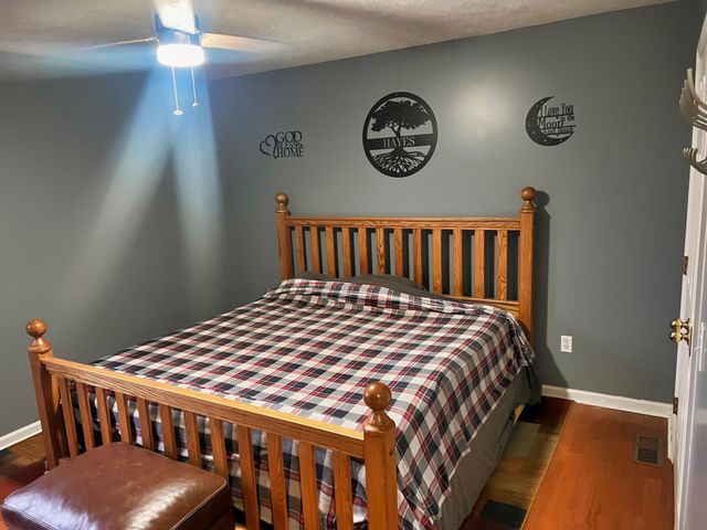 715 County Home RD, Savannah, TN 38372