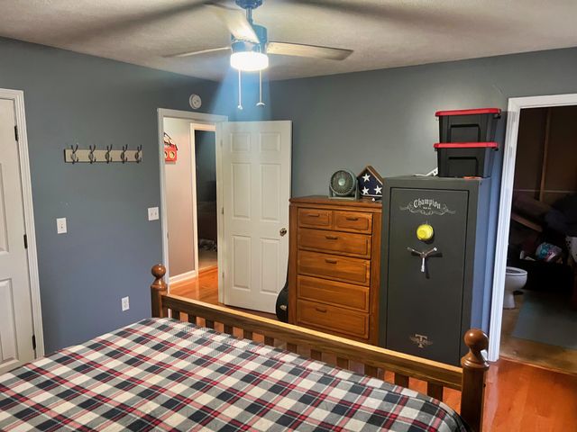 715 County Home RD, Savannah, TN 38372