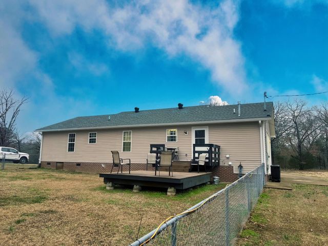 715 County Home RD, Savannah, TN 38372