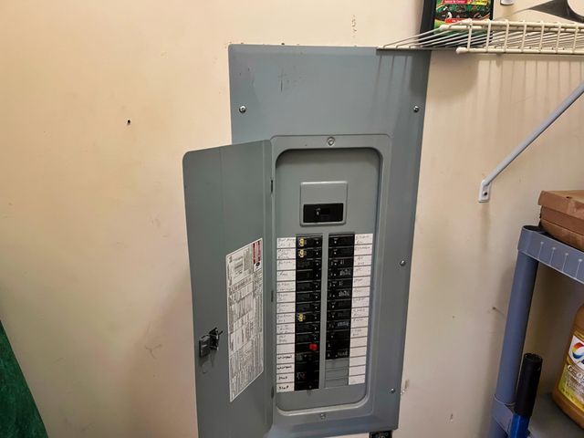 715 County Home RD, Savannah, TN 38372