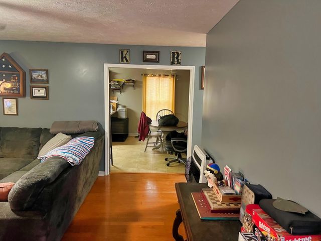 715 County Home RD, Savannah, TN 38372