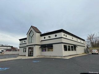 1252 N Ballenger, Flint, MI 48504