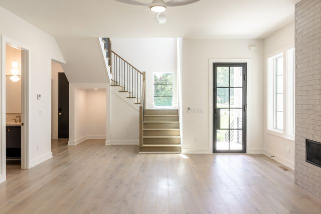 6398 Highway 100, Nashville, TN 37205