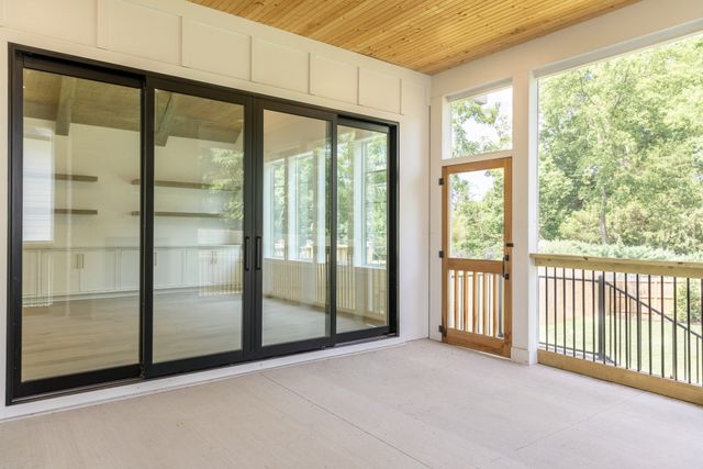 6398 Highway 100, Nashville, TN 37205