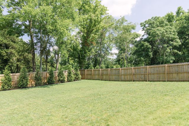 6398 Highway 100, Nashville, TN 37205