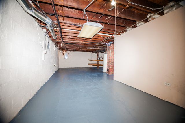 235 W Ash Street, Lombard, IL 60148