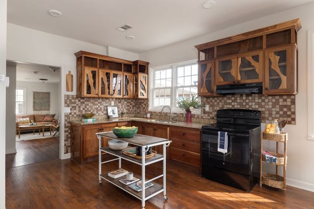 102 Newell Ave, Old Hickory, TN 37138