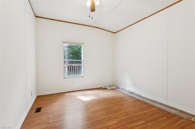 6925 Deer Stand DR, Gloucester, VA 23061
