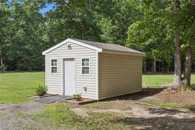 6925 Deer Stand DR, Gloucester, VA 23061