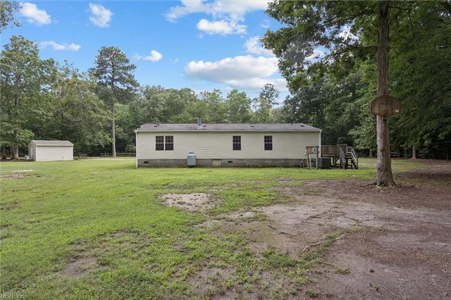 6925 Deer Stand DR, Gloucester, VA 23061