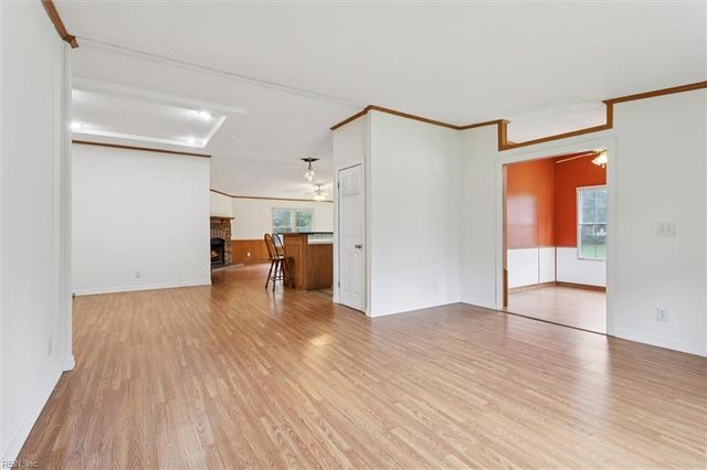 6925 Deer Stand DR, Gloucester, VA 23061