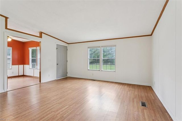 6925 Deer Stand DR, Gloucester, VA 23061