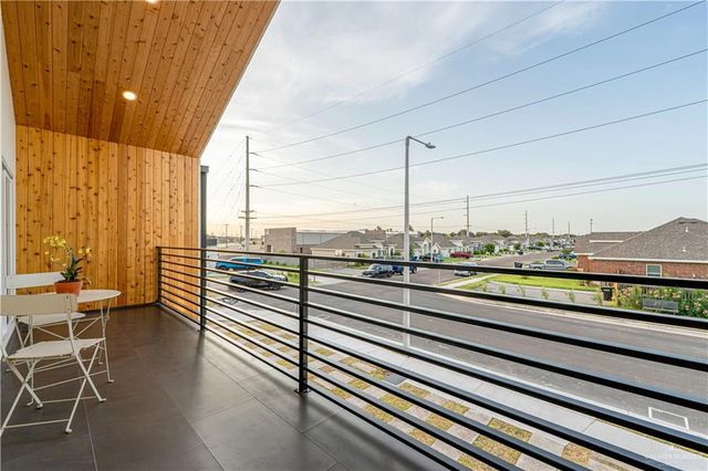 2637 Warbler Avenue, Mcallen, TX 78504