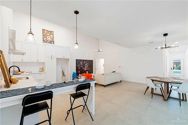 2637 Warbler Avenue, Mcallen, TX 78504