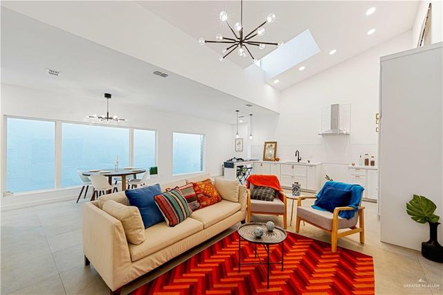 2637 Warbler Avenue, Mcallen, TX 78504