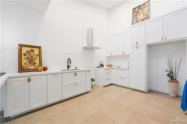 2637 Warbler Avenue, Mcallen, TX 78504