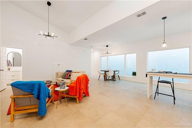 2637 Warbler Avenue, Mcallen, TX 78504