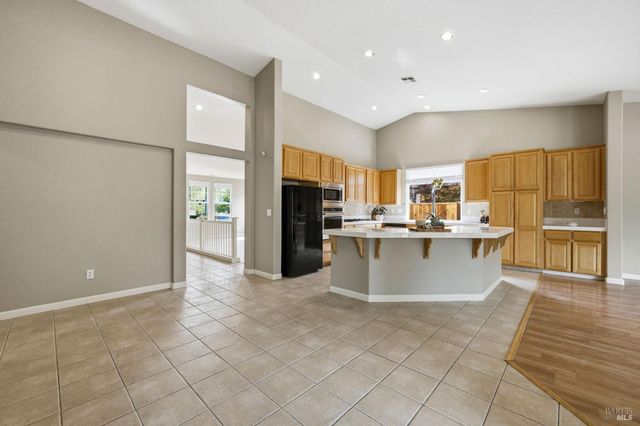 715 Antiquity Dr, Fairfield, CA 94534