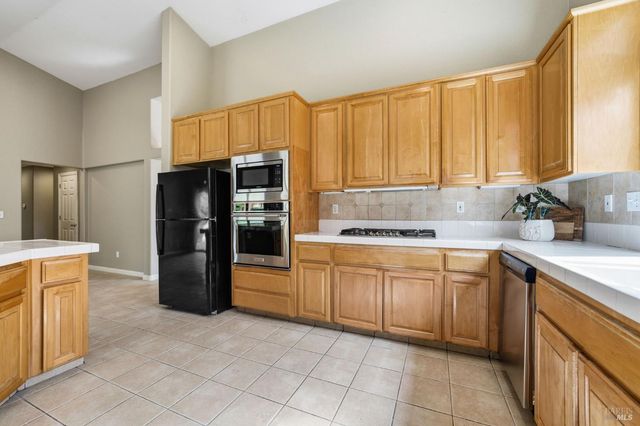 715 Antiquity Dr, Fairfield, CA 94534