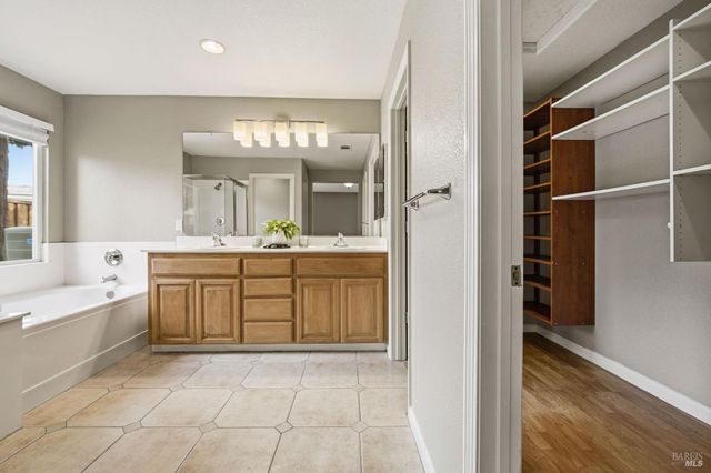 715 Antiquity Dr, Fairfield, CA 94534