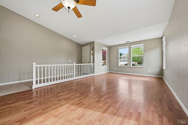 715 Antiquity Dr, Fairfield, CA 94534