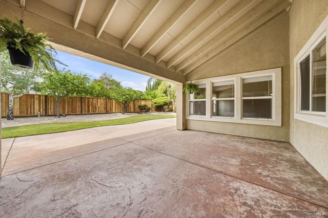 715 Antiquity Dr, Fairfield, CA 94534