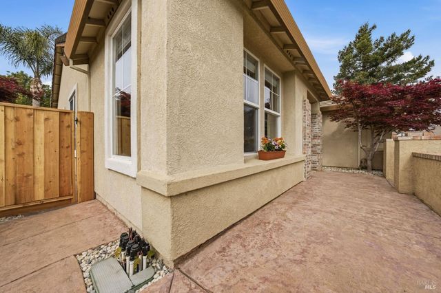 715 Antiquity Dr, Fairfield, CA 94534