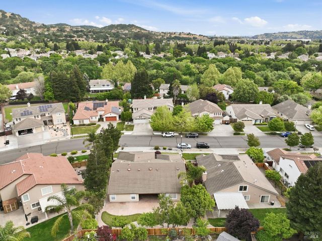 715 Antiquity Dr, Fairfield, CA 94534