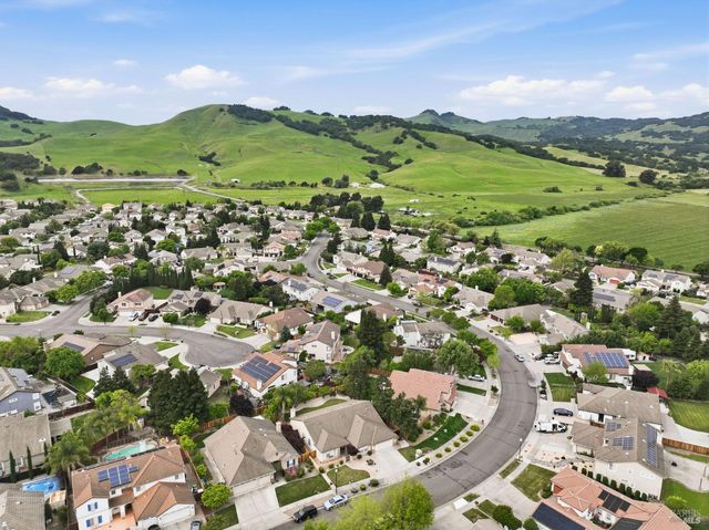 715 Antiquity Dr, Fairfield, CA 94534