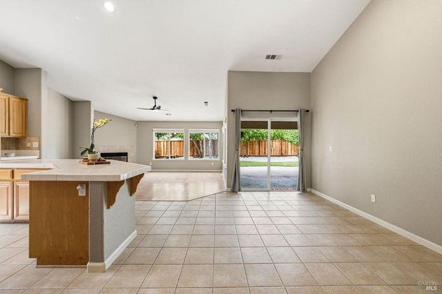 715 Antiquity Dr, Fairfield, CA 94534