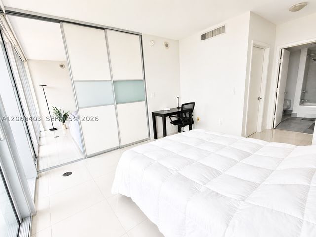 92 SW 3rd St 3808, Miami, FL 33130
