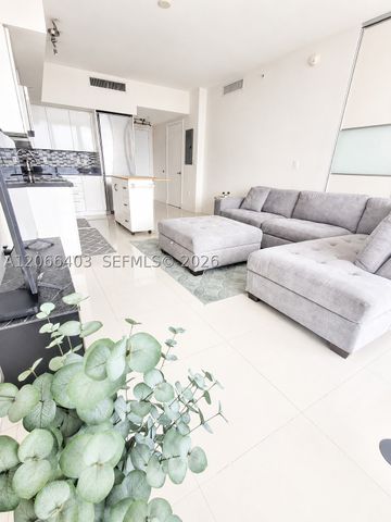 92 SW 3rd St 3808, Miami, FL 33130