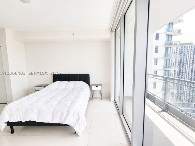 92 SW 3rd St 3808, Miami, FL 33130