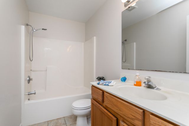 154 E TULLY CT, Columbia, MO 65202