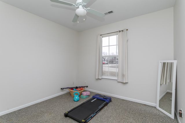 154 E TULLY CT, Columbia, MO 65202