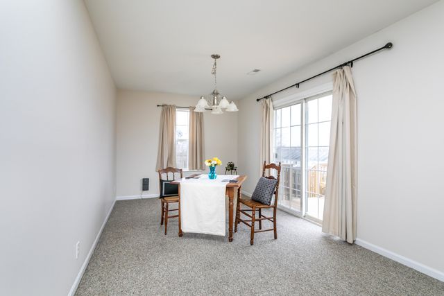 154 E TULLY CT, Columbia, MO 65202