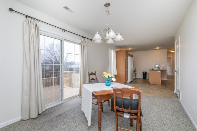 154 E TULLY CT, Columbia, MO 65202