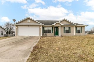 154 E TULLY CT, Columbia, MO 65202