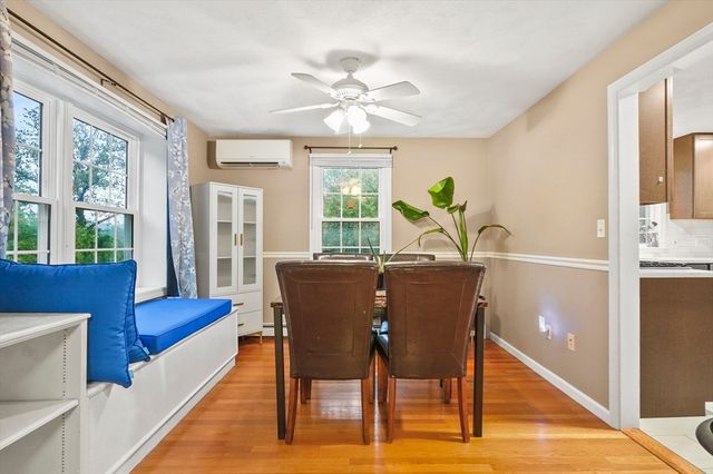 734 Lincoln St, Franklin, MA 02038