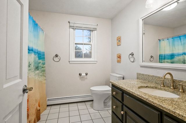734 Lincoln St, Franklin, MA 02038