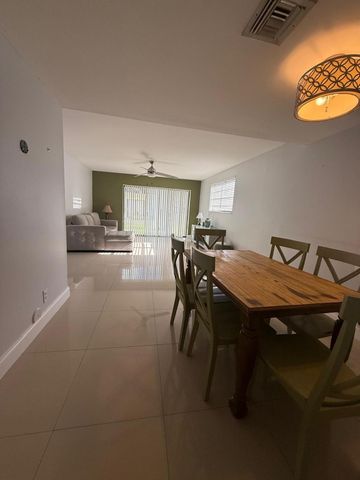 11596 NW 45th St 4, Coral Springs, FL 33065