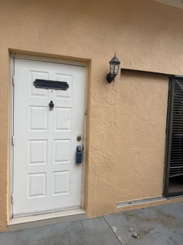 11596 NW 45th St 4, Coral Springs, FL 33065