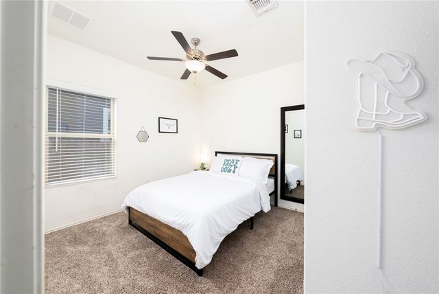 7120 Tonka LN, Austin, TX 78744