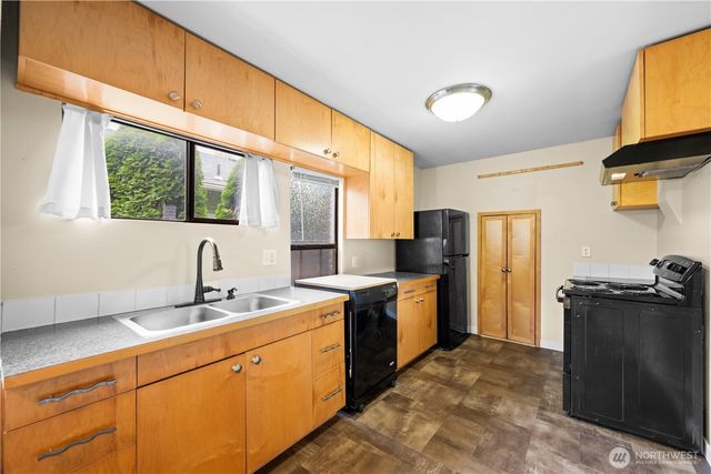 2410 State Street, Everett, WA 98201